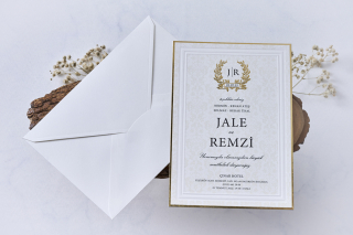 Elegáns esküvői meghívó borítékkal