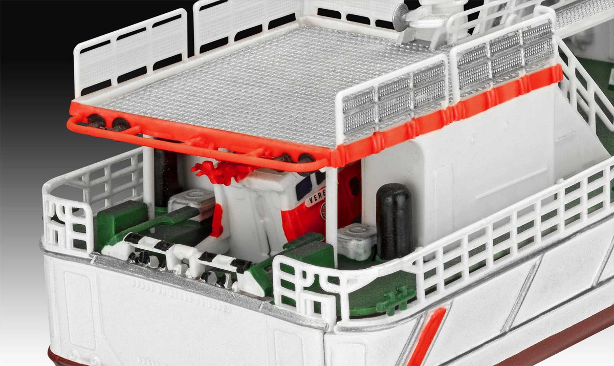 Revell HMS Duke of York Modellező készlet hajó 1:1200, 45 darab + festékek + ragasztó + ecset