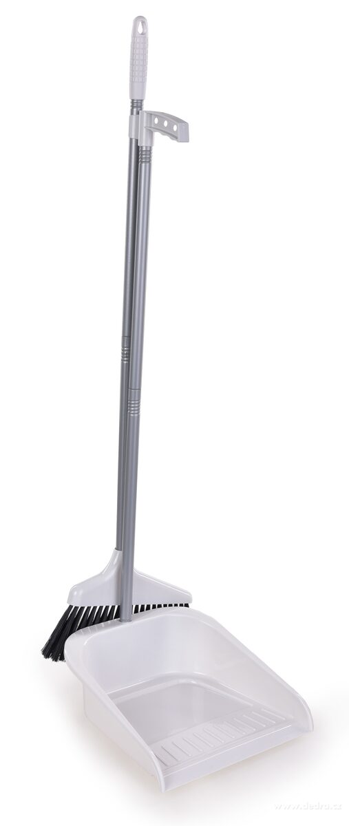 Hosszúnyelű lapát partvissal 85 cm